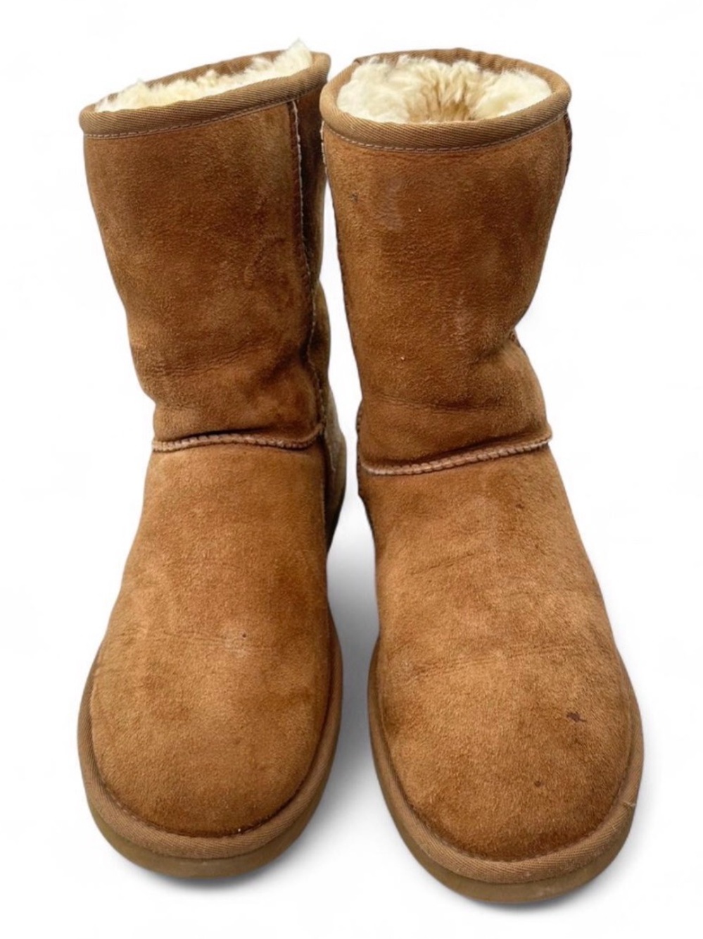 Classic UGG Short Boots in Chestnut